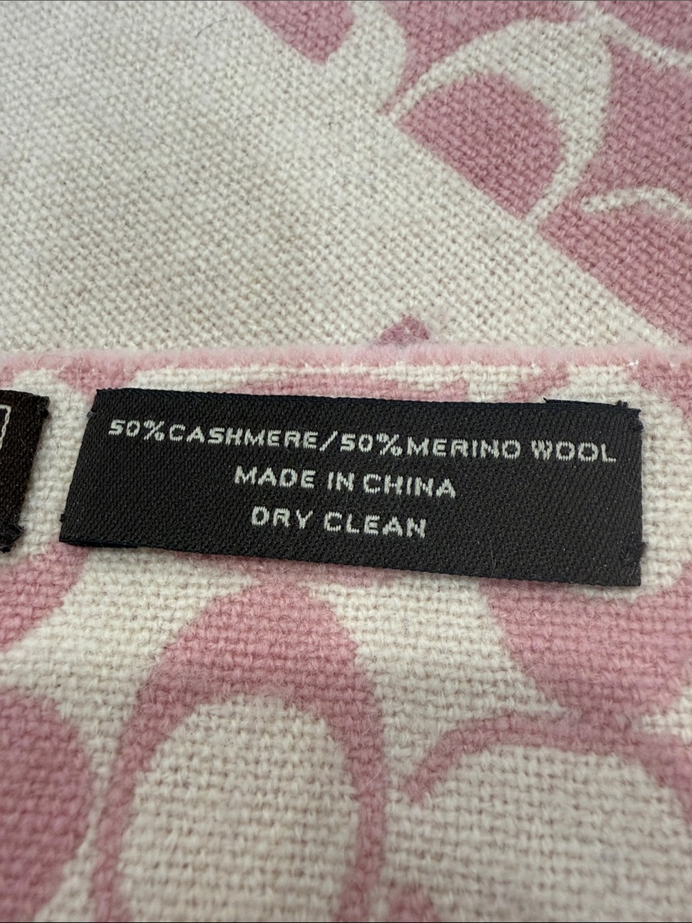Coach Pink & Cream Signature Fringe Scarf - Picture 4 of 6
